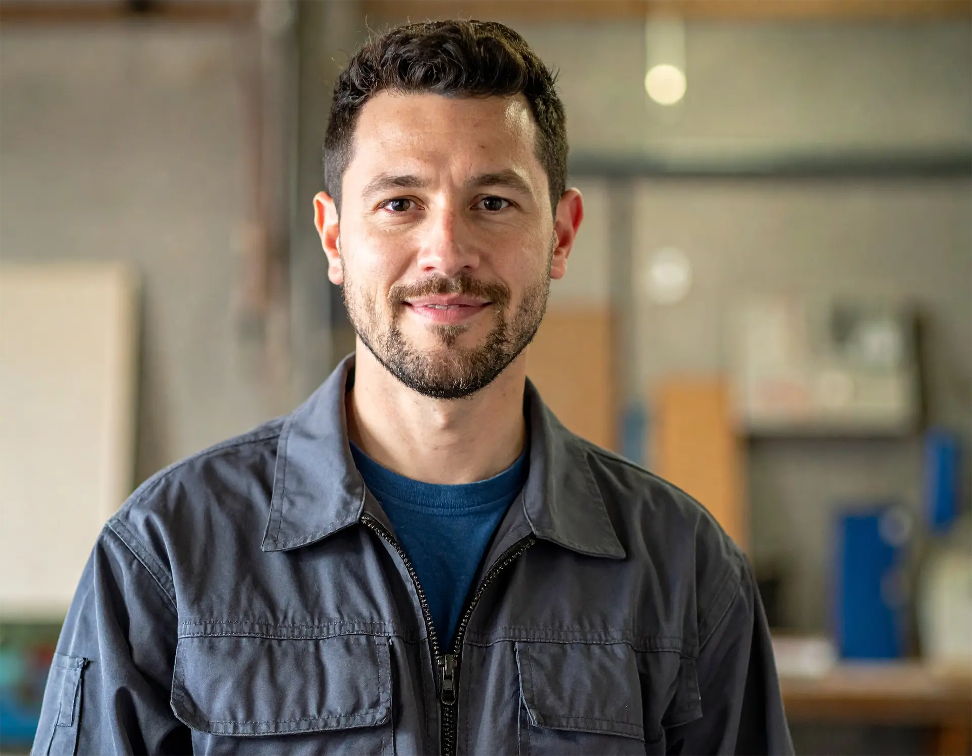 alt="James, a trainee from Australia in his 30s, learning with focus and discipline"